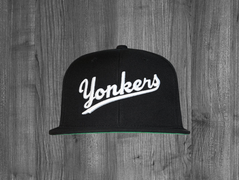 YONKERS. SNAP BACK. BLACK / WHITE