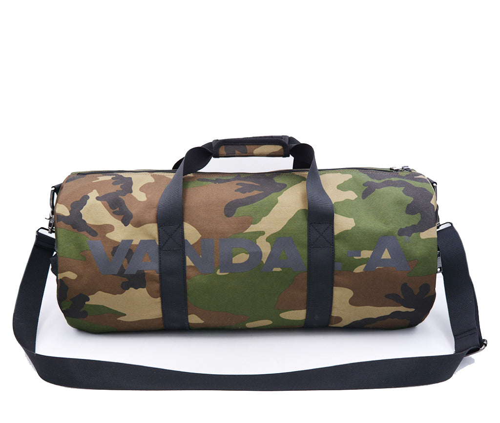 VANDAL-A DUFFLE BAG. WOODLAND CAMO / BLACK REFLECTIVE – Vandal-A.com