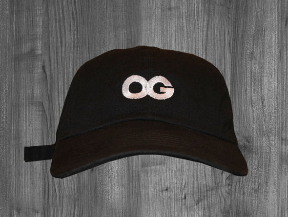 OG DAD HAT.  BLACK / WHITE