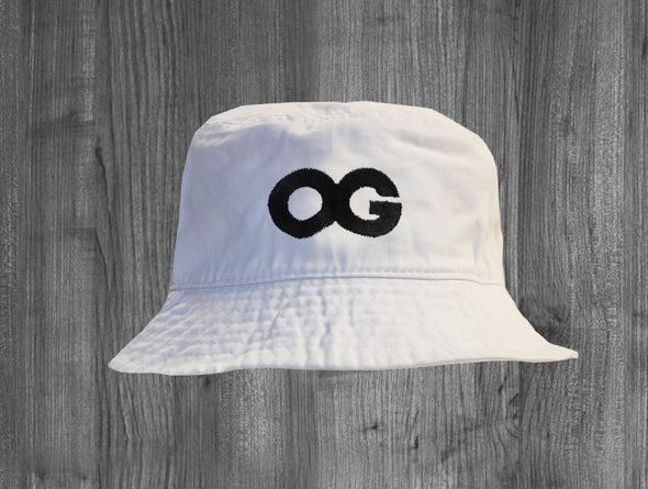 OG BUCKET HAT.  WHITE / BLACK